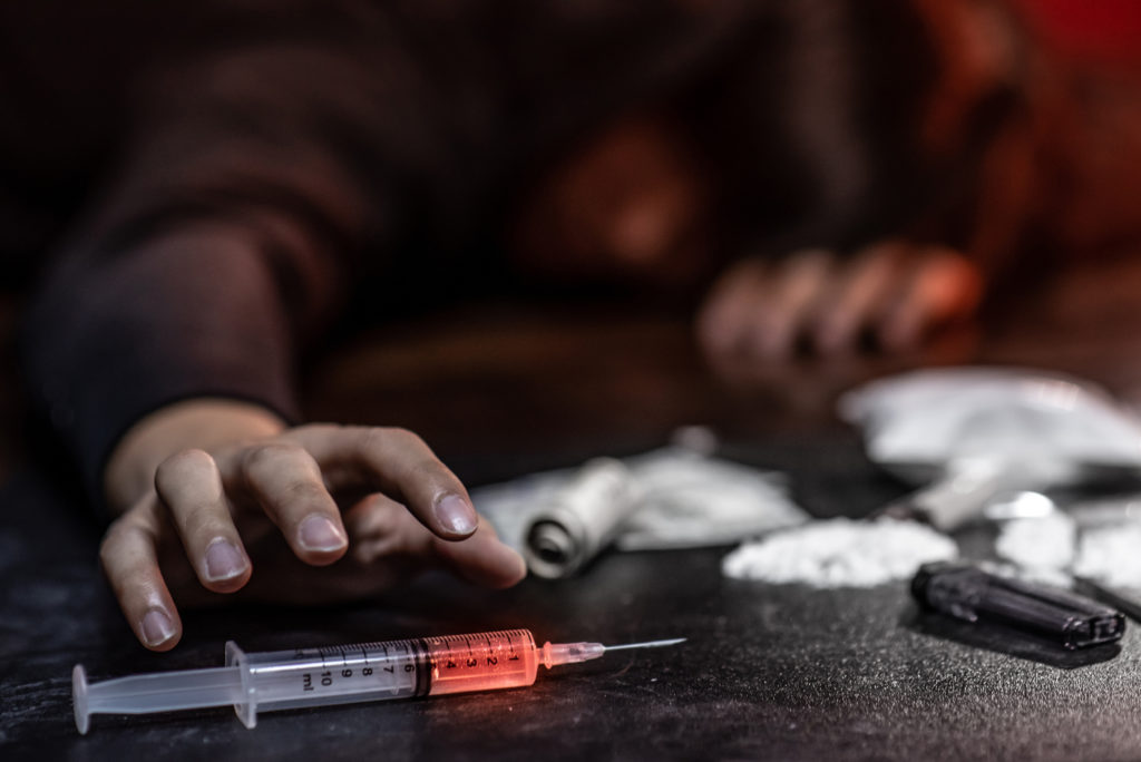 помощь при наркомании - фото реабилитации помощи зависимым "Жить"